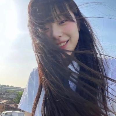 蒙娜丽莎与血月亮